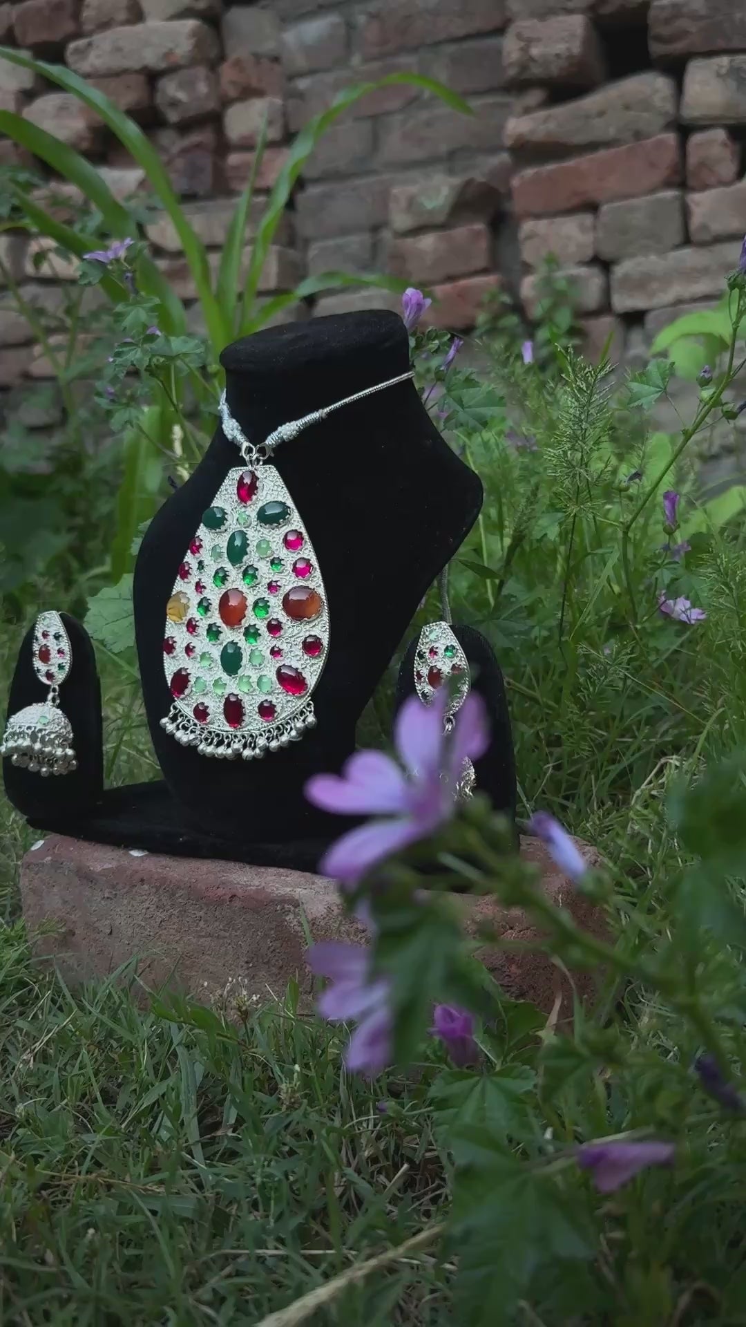 Jiggni with the Jhumkas